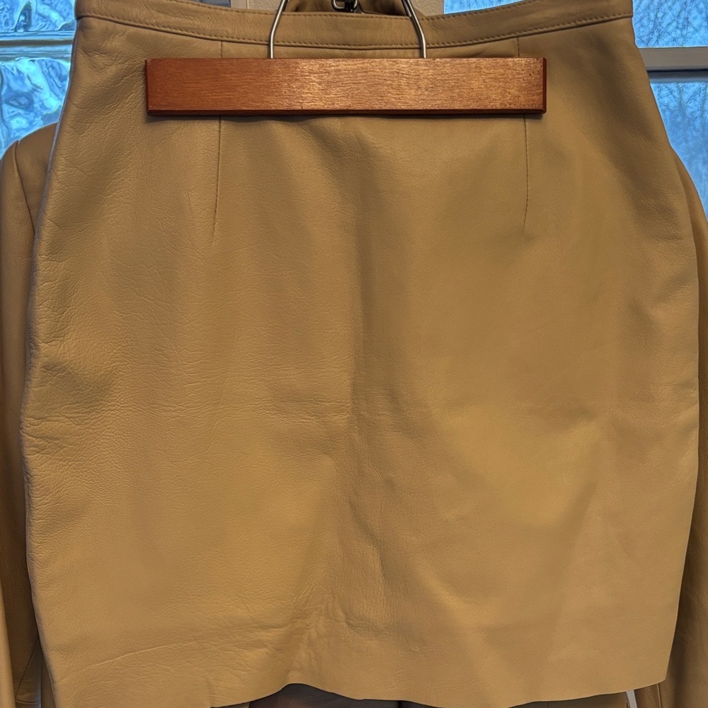 Pelle Studio by Wilson’s Leather Miami, Tan Leather Mini Skirt/Jacket combo